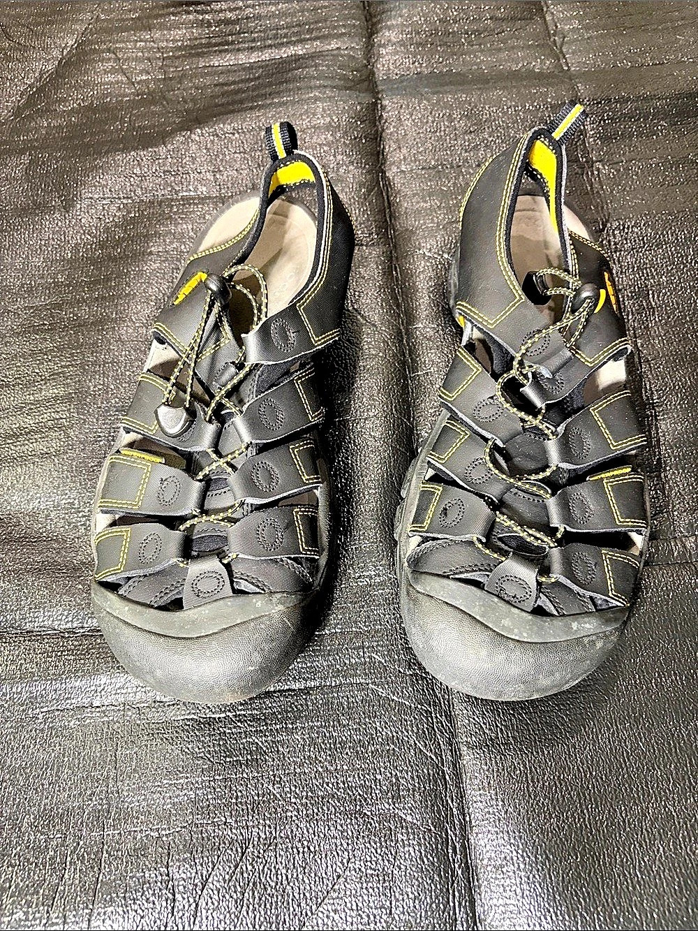 Keen Newport H2 Black & Yellow Sandals